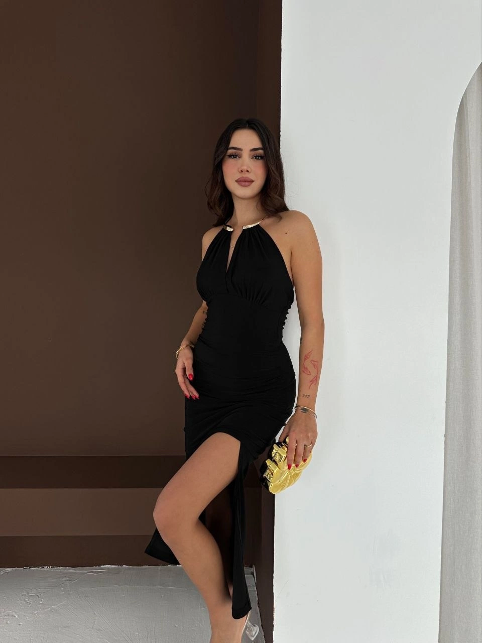Kadın Uzun Abiye Elbise Yırtmaçlı Sırt Dekolteli Şık Gece Elbisesi - Siyah görsel 2